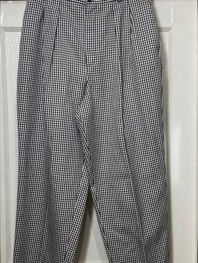 Pizzazz Black & White Houndstooth Pants. Size 16.